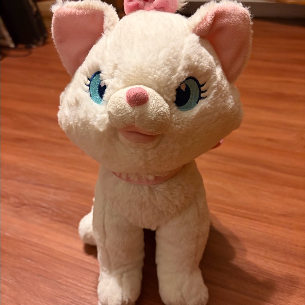 Disney Marie from Aristocats plushie